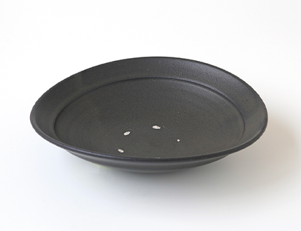 「黒釉　六寸つば皿　A」1832260039