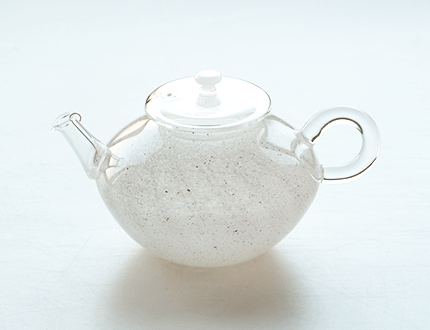 粉雪の茶壺