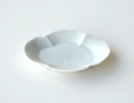 青白磁豆皿（木瓜）