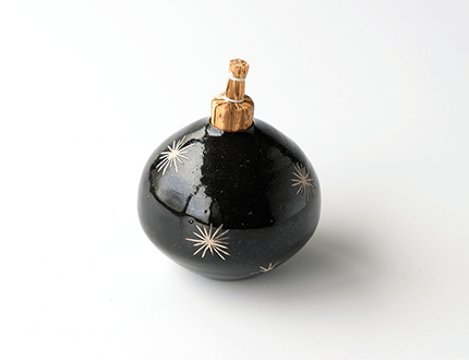 黒刻彩蓋器